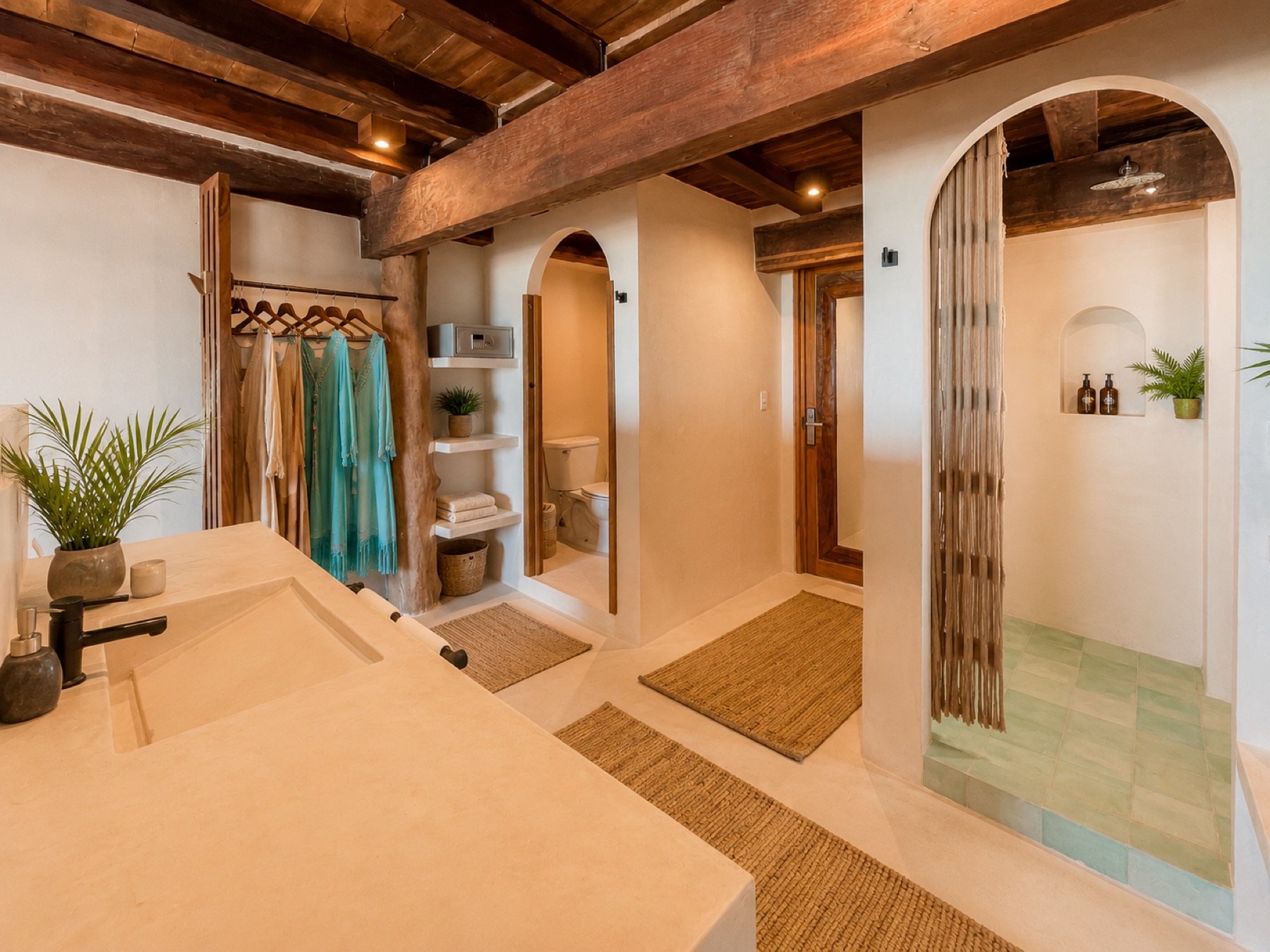En Suite Bathroom